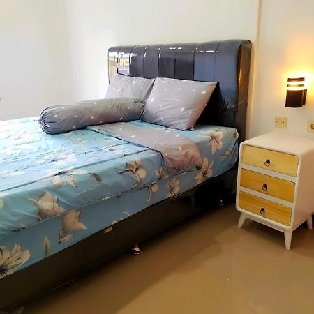 Homestay Omah Putih Бантул Экстерьер фото